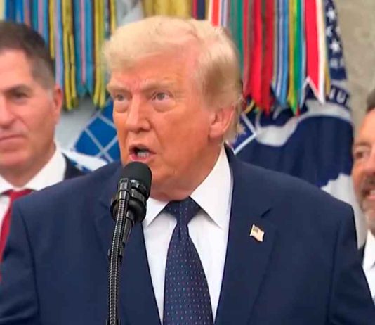 Trump interviene ante la FIFA para levantar la suspensión del delantero Folarin Balogun