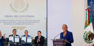 UMSNH y Colegios de profesionistas marcan un hito en la historia en la casa de estudios; sellan convenios