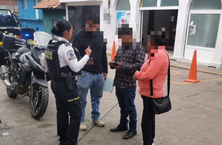 Policía Morelia frustra intento de extorsión y brinda apoyo a víctima