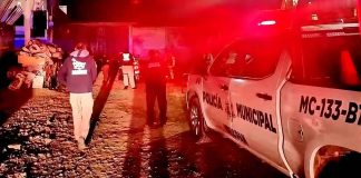 Delincuentes balean vehículos en la comunidad de Caltzontzin, en Uruapan