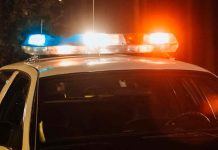 Padre es detenido tras que su hijo cayera de cuatro pisos al estar jugando