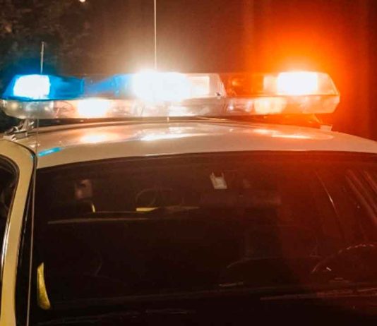 Padre es detenido tras que su hijo cayera de cuatro pisos al estar jugando