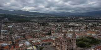 ¿A qué huele Morelia? Un fuerte olor fétido sorprende a vecinos del suroriente de la ciudad tras las lluvias