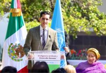 Canciller Roberto Velasco llama a regular la inteligencia artificial en América Latina y el Caribe