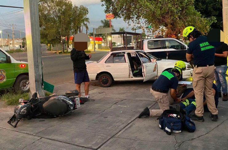 Motociclista resulta con lesiones leves tras choque con vehículo del transporte público en La Piedad