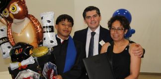 Toño Ixtláhuac apadrina a la Generación 2023–2026 del COBAEM Extensión Zitácuaro