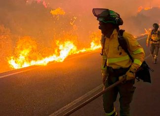 Al menos 12 muertos y varios desaparecidos en grave incendio en España