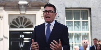 Primer ministro británico asegura que confrontará a Trump si los intereses del Reino Unido lo requieren
