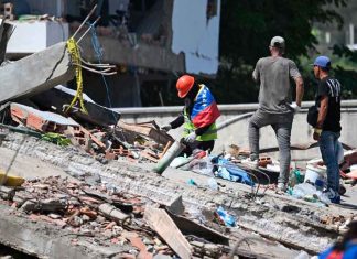 Suman 2 mil 295 muertos y más de 6 mil rescatados por los sismos en Venezuela