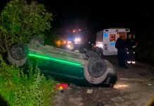 Volcadura automovilística en la carretera Zitácuaro-Toluca deja un muerto y dos heridos