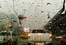 ¿Qué hacer si te sorprende una tormenta mientras conduces? Recomendaciones para evitar accidentes