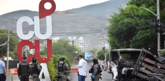 #Video || Coche bomba frente a comando policial en Colombia deja 11 heridos