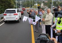 El gobernador Alfredo Ramírez Bedolla y Toño Ixtláhuac dan banderazo a la apertura del paso elevado de Zitácuaro