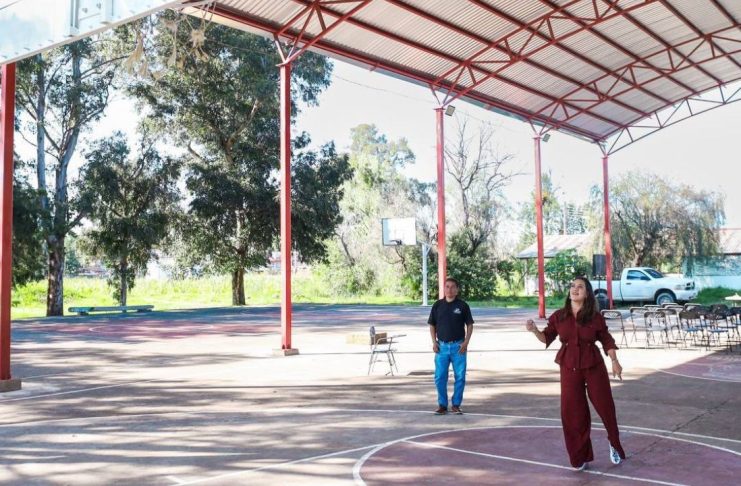 Moni Valdez fortalece espacios deportivos en escuelas y comunidades de Zacapu