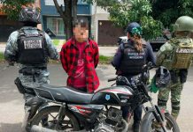 GC, GN y militares detienen a motociclista en posesión de droga en Villas del Pedregal