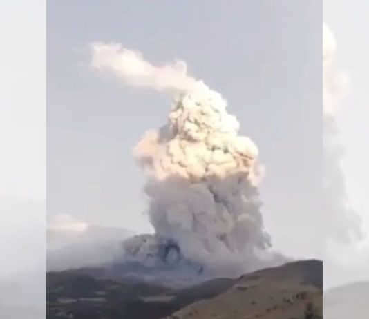 #VIDEO //Ceniza del Puracé obliga a frenar vuelos en Popayán