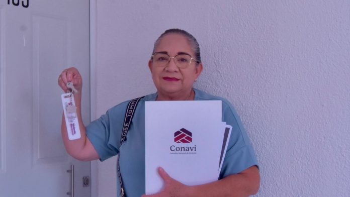 30 familias de Yurécuaro reciben las llaves de su nuevo hogar