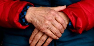 Detienen a adolescente en Hermosillo por golpear a su abuelo en la colonia San Benito