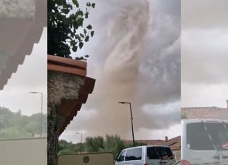 #VIDEO // Tornado golpea el sur de Francia y deja una estela de destrucción