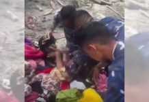 #VIDEO // Entre barro y escombros, una niña vuelve a vivir tras casi 60 horas en Nepal