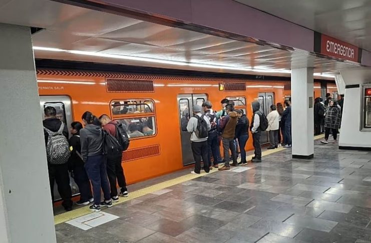 Metro aparta a conductora tras permitir el ingreso de un particular a la cabina
