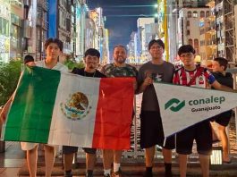 Alumnos del CONALEP conquistan Japón: Ganan primer y segundo lugar en torneo mundial de robótica
