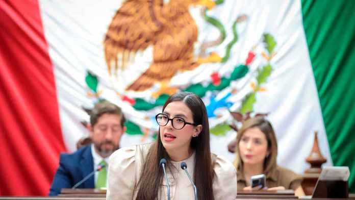 Aprueba-Congreso-reforma-de-Giulianna-Bugarini