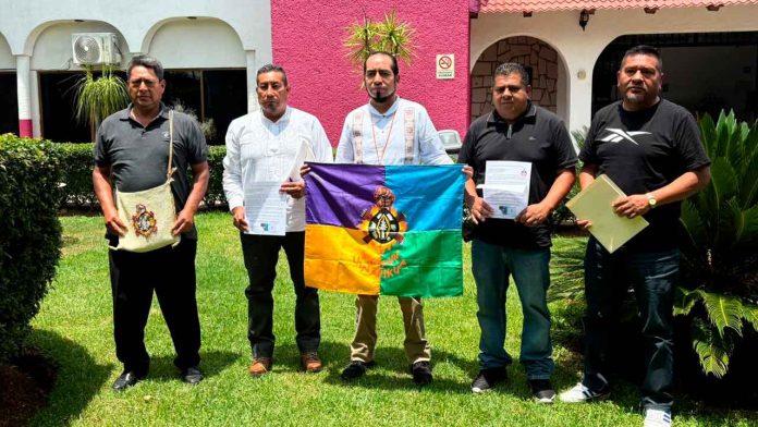 Comunidad-de-Huecorio-inicia-ruta