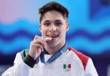 Osmar Olvera se cuelga la medalla de oro en los Juegos Centroamericanos y del Caribe