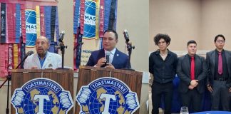 Toastmasters Internacional Club Morelia renueva su comité y reconoce más de 40 años de trayectoria de Juan Jaubert