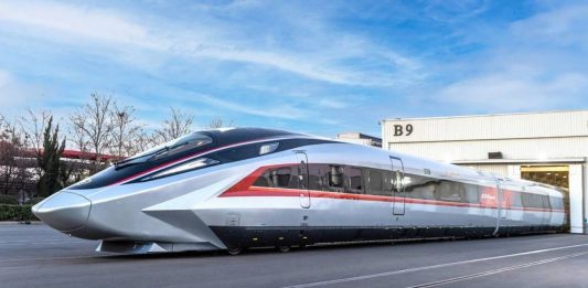 China prueba nuevo tren bala que pasa de 0 a 800 km/h en 5 segundos