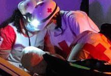 Hombre irrumpe en reunión y asesina a machetazos a la nueva pareja de su ex en Veracruz