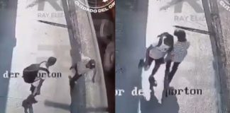 #VIDEO // Joven empuja a adulto mayor a la calle y tráiler lo arrolla y muere en Monterrey