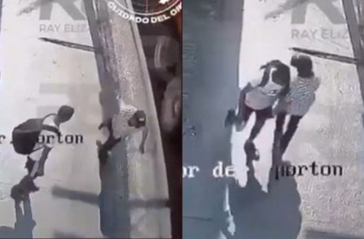 #VIDEO // Joven empuja a adulto mayor a la calle y tráiler lo arrolla y muere en Monterrey