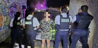 Detienen a mujer con vehículo robado tras persecución en Morelia