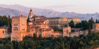 Desalojada la Alhambra por otro sismo en Granada