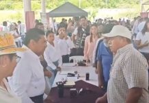 #VIDEO // “No tengo varita mágica”: Javier May responde a campesinos que le exigían arreglar carretera en Tabasco