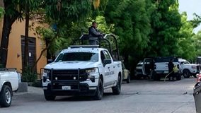 Hombre presuntamente dispara contra una mujer y después se quita la vida, en Apatzingán