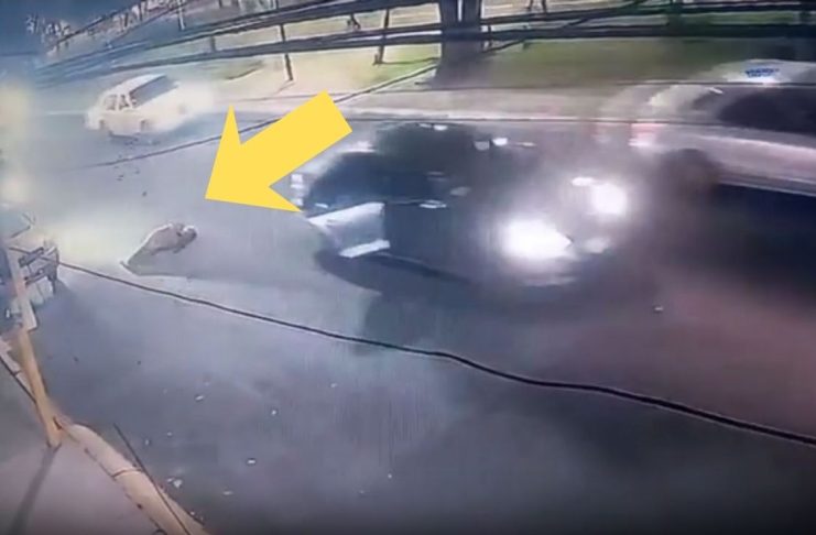 #VIDEO //Mujer se arroja desnuda de auto en movimiento para escapar de su ex que la drogó, golpeó y secuestro por días