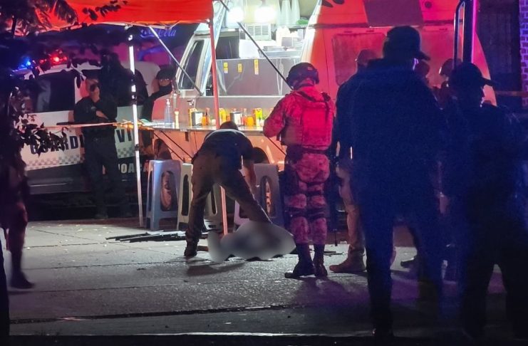 Sujeto armado es asesinado en puesto de venta de comida del Infonavit Progreso Nacional, Zamora