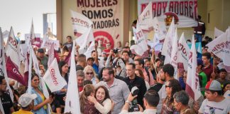 “No está sola, presidenta”: Gladyz Butanda y más de mil personas respaldan a Sheinbaum desde Jacona