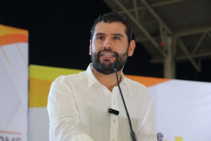 tavo-campo-coahuayana