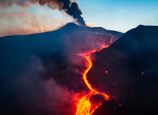 Cientos de pasajeros afectados por la erupción del Etna