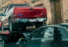 Se registra choque entre auto y camioneta en el Centro Histórico de Morelia