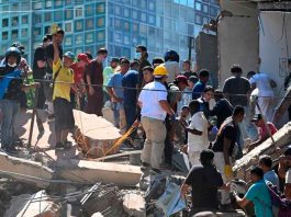 Presidente de Colombia declara desastre nacional tras sismo de 7.4; suman 111 muertos