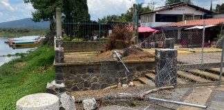 Comerciantes del Muelle General piden mejoras para recibir al turismo en Noche de Muertos