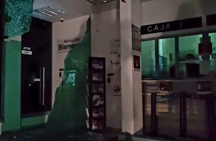 #VIDEO // Enfrentamiento entre grupos criminales deja daños materiales en la región de Indaparapeo