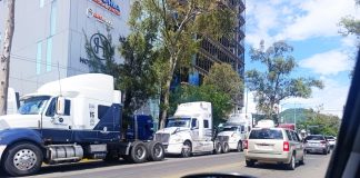 #VIDEO // “Estamos hartos”: Transportistas denuncian presuntas extorsiones de la FGR en Taretan