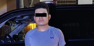 Joven golpea y amenaza de muerte a su madre por celos y falta de dinero en Monterrey