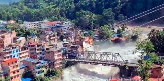 Inundaciones en Nepal dejan al menos 95 muertos y más de 400 desaparecidos